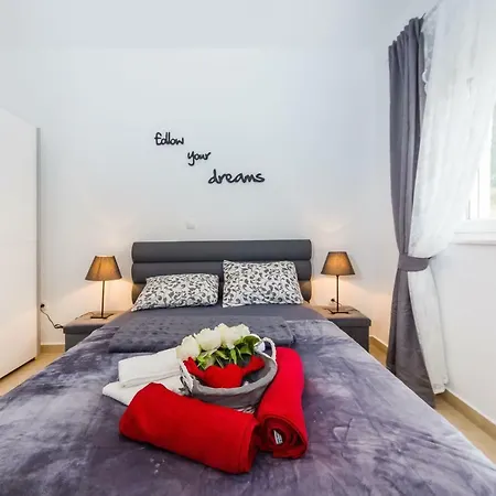 Little Dream * Poljana (Ugljan)